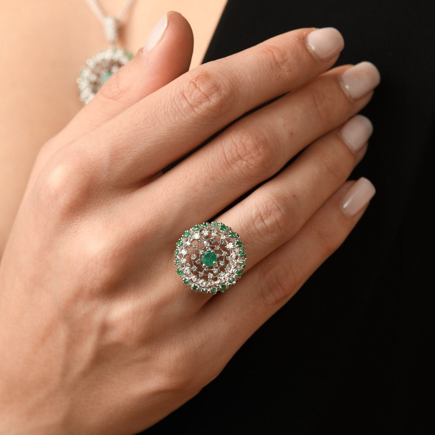 DIAMOND RING