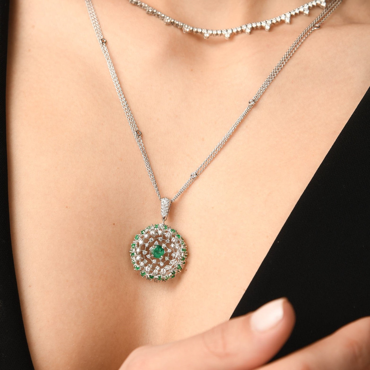 DIAMOND NECKLACE