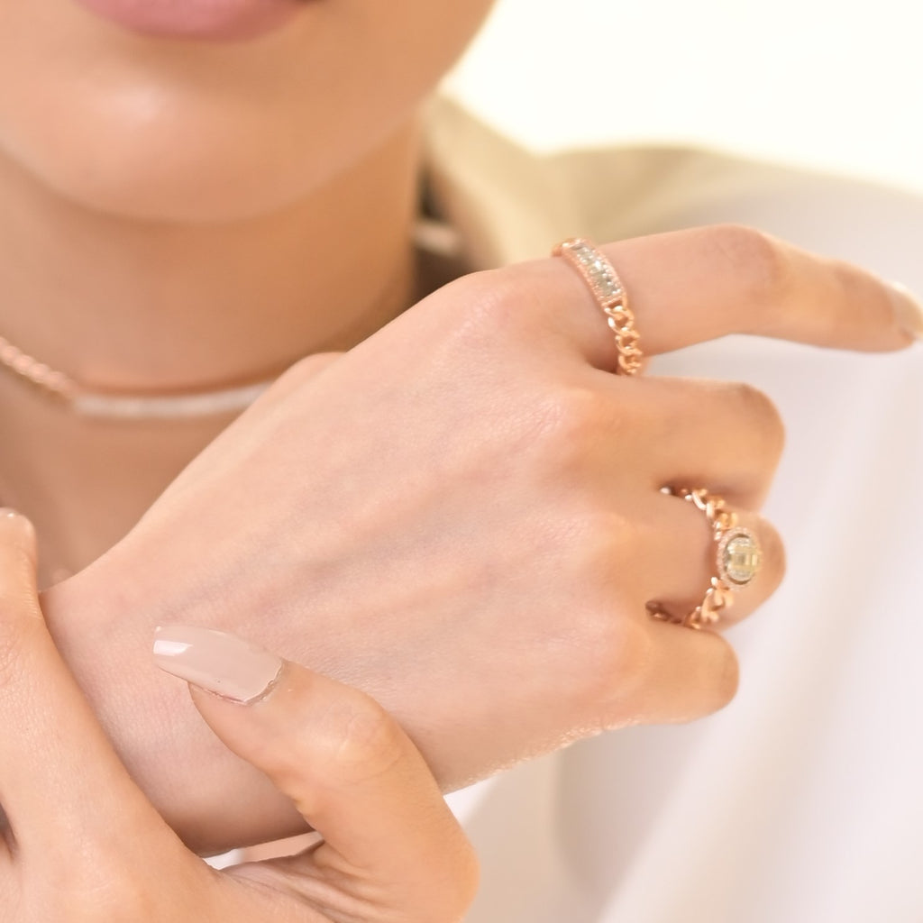DIAMOND RING